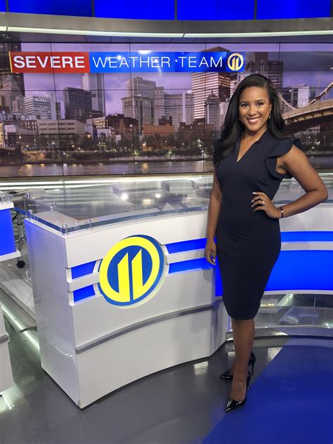 wiki feet the black woman on yhe weather chanel|Black meteorologists at The Weather Channel on breaking TV.